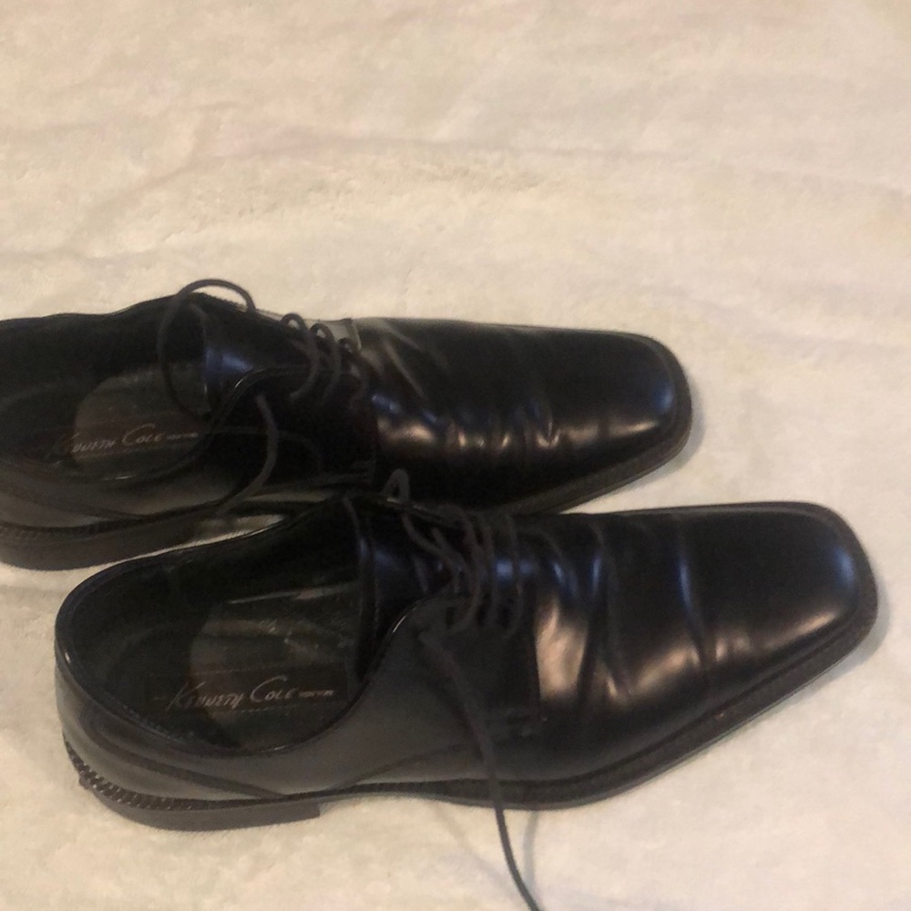 Kenneth Cole shoes - Picture 2 of 4